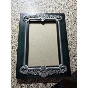 Vintage Ornate Picture Frame Easel Back Green Pewter  4x6 Photo Made In Taiwan
